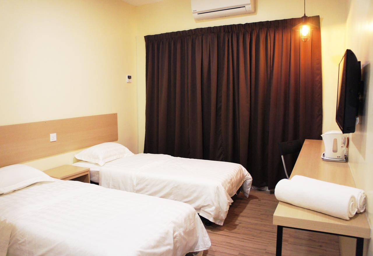 No.31 Maple Inn Simpang Ampat Kültér fotó